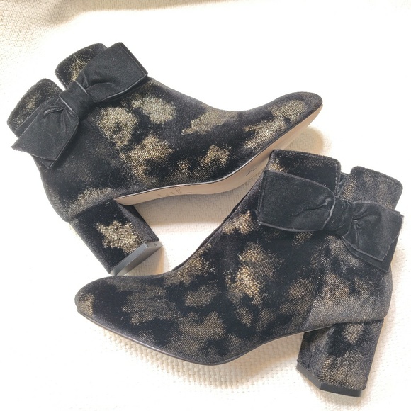 kate spade Shoes - SALE💥NEW Kate Spade Velvet Spotted Ankle Booties